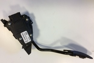 C2S18875 Accelator pedal